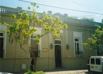 Casa de Doña Fermina Cangiano (Avellaneda 240)